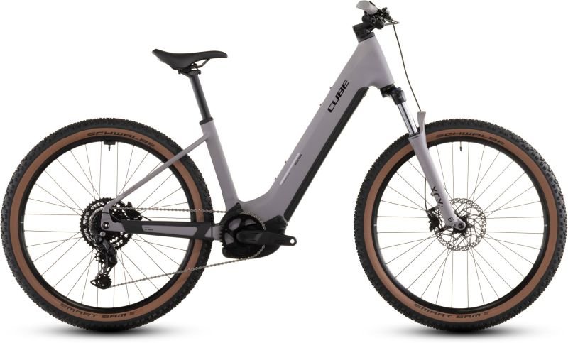107142_S_00_800x800-1.jpg Cube Reaction Hybrid Performance 600 plumgrey´n´black Easy Entry – Bild 1